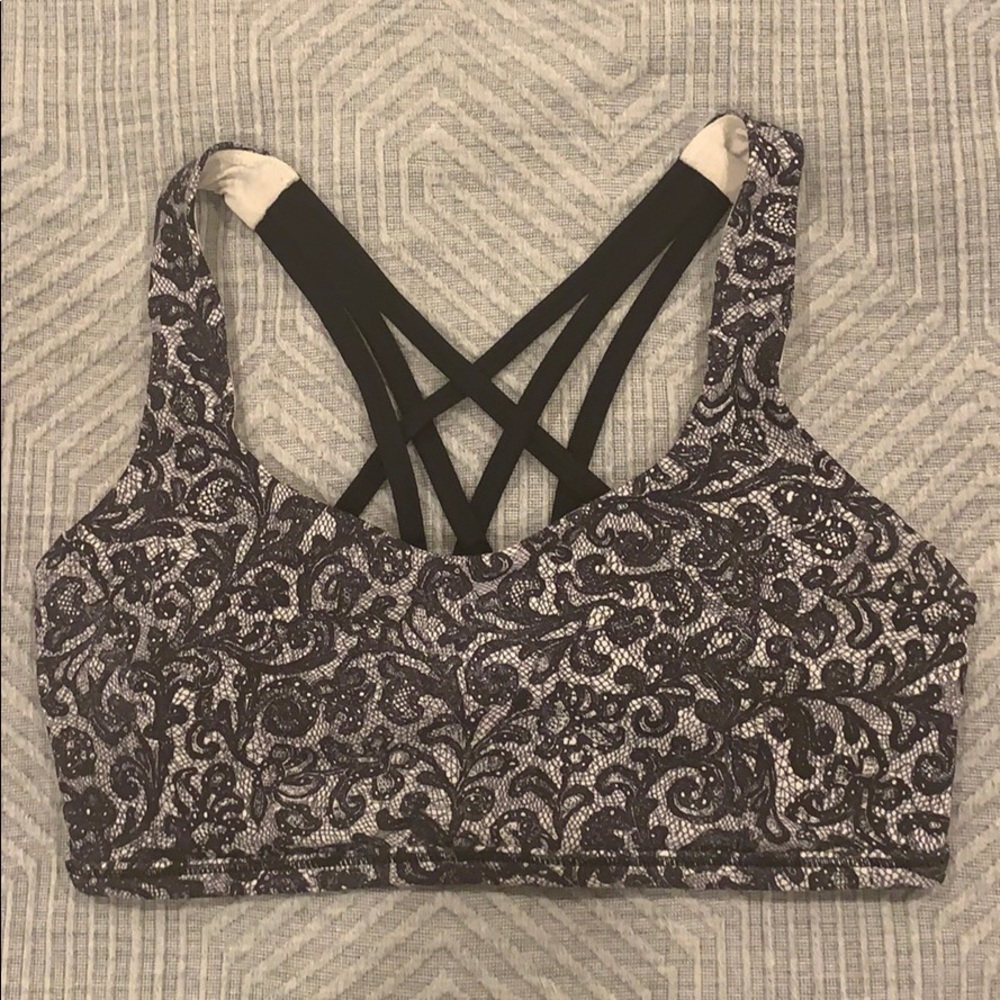 lululemon sports bra